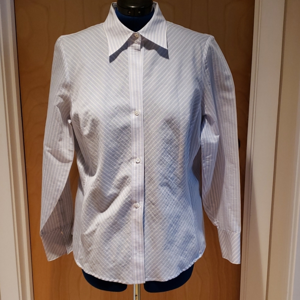 Womans Banana Republic button down shirt
